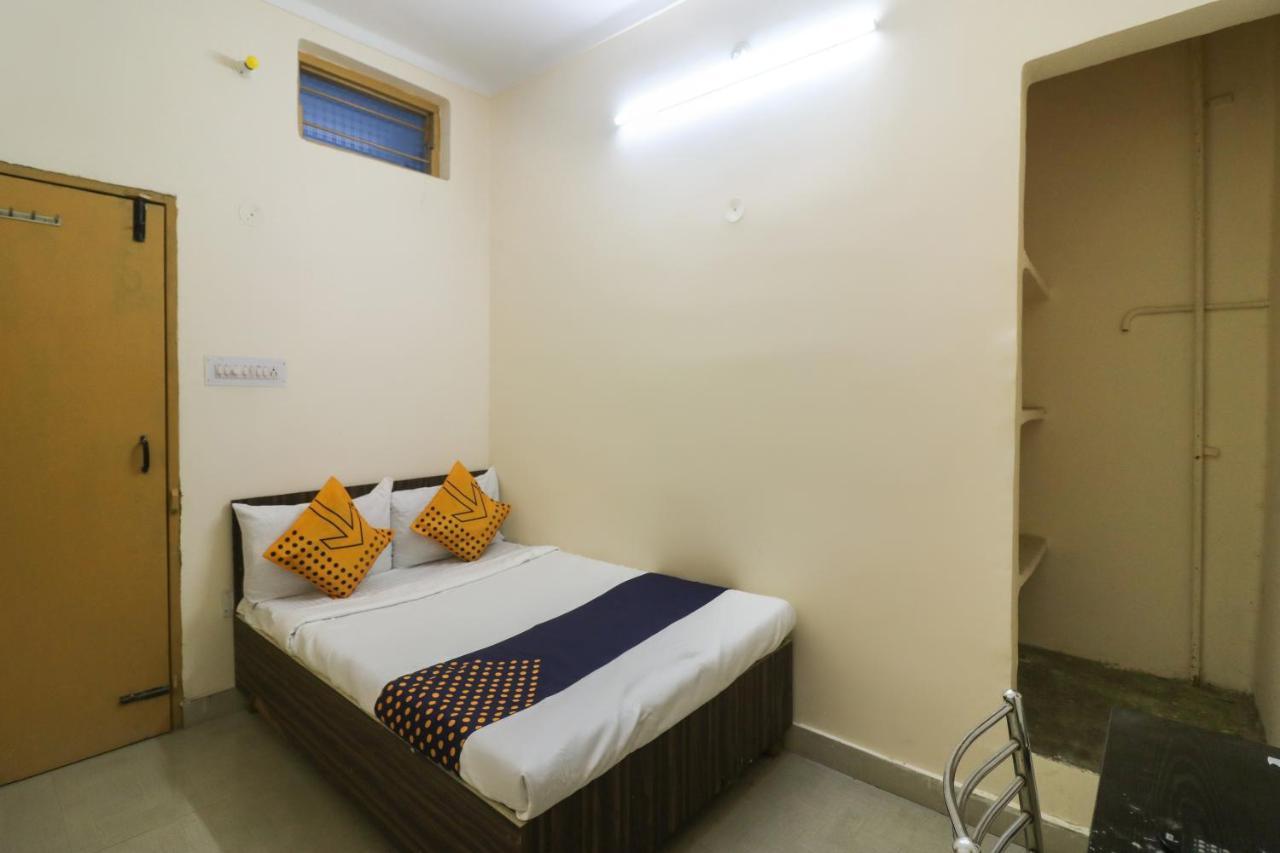 Spot On Negi Home Stay Dehradun Dış mekan fotoğraf